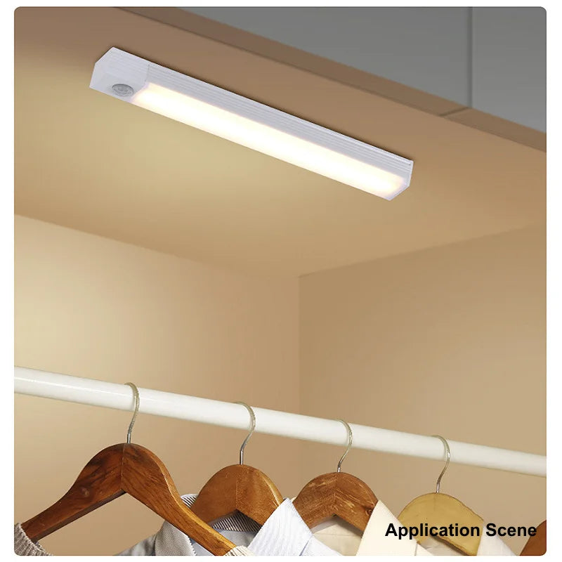 Lampe LED Magnétique Rechargeable avec Détecteur de Mouvement