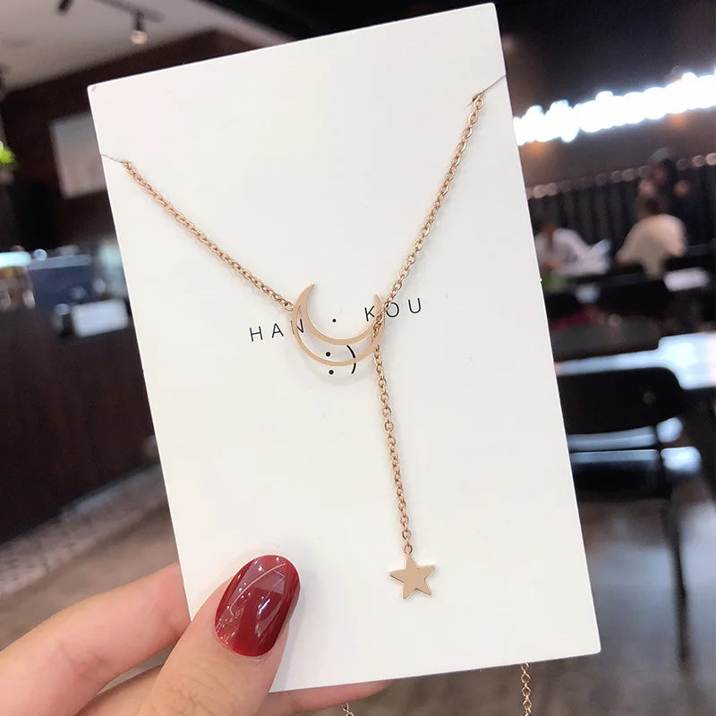 Collier Lune & Étoile – Bijou Doré Délicat Femme