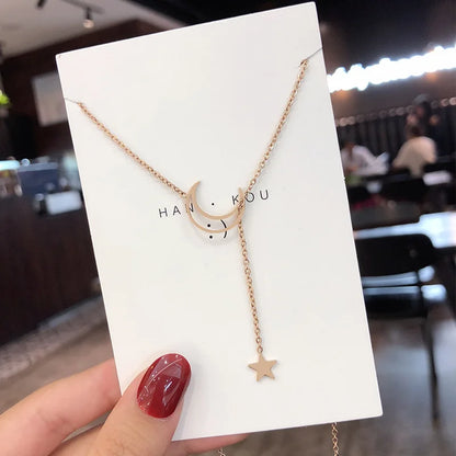 Collier Lune & Étoile – Bijou Doré Délicat Femme