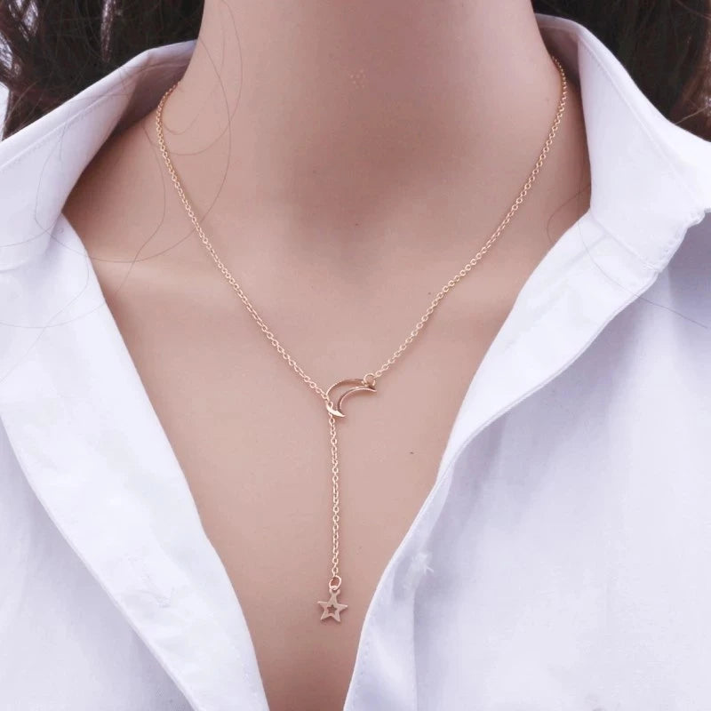 Collier Lune & Étoile – Bijou Doré Délicat Femme